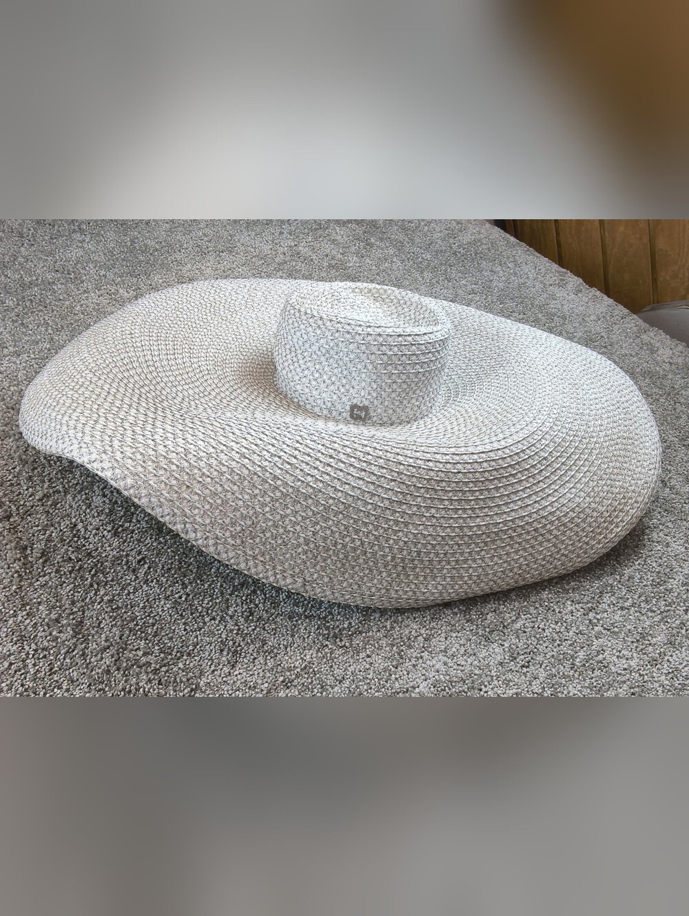 ERIC JAVITS Floppy Straw Sun Hat UPF50 White MINOR FLAW